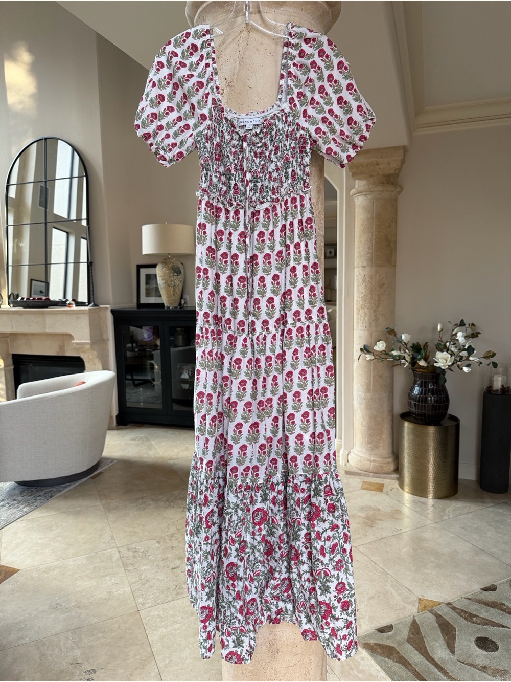 Floral Puff-Sleeve Maxi Dress in White and Rose Sz XS